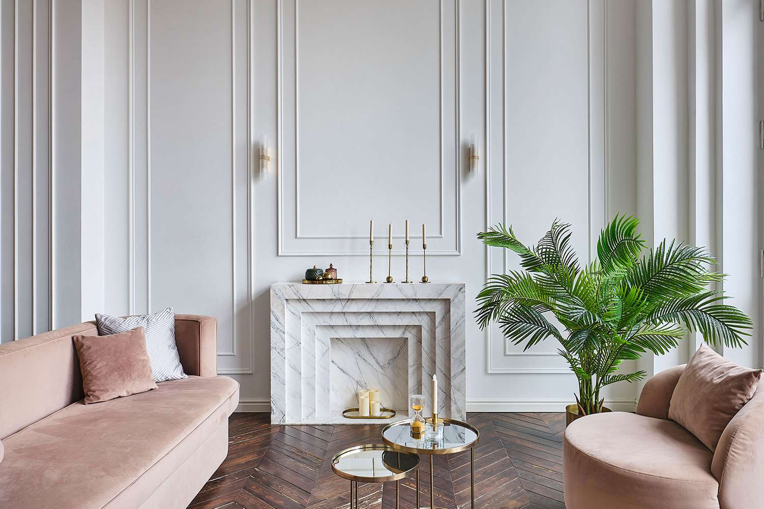 Parisian minimalist interior with character
